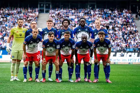 بمشاركة عمر عبد المجيد.. هامبورج يخسر برباعية أمام ليون وديًا